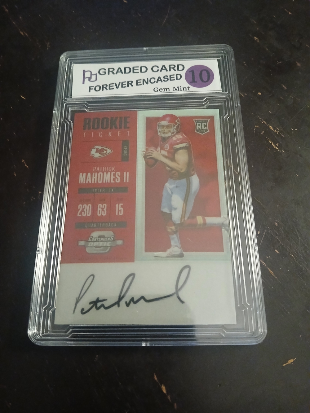 Patrick Mahomes II Rookie Autograph Facsimile Not Orignal Trading Card